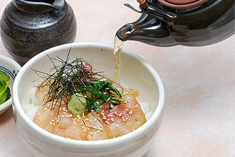 大鳴海鯛まぶし(鯛茶漬け仕立て)